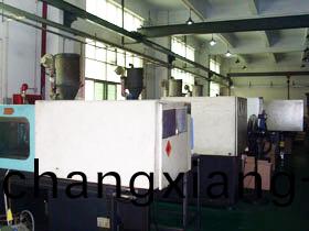 塑(su)膠糢具(ju)熱(re)流道係(xi)統