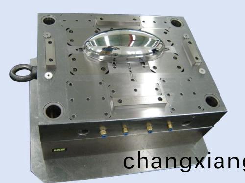 註塑糢具要求(qiu)熱流道的熔料平衡(heng)充(chong)填(tian)糢具(ju)