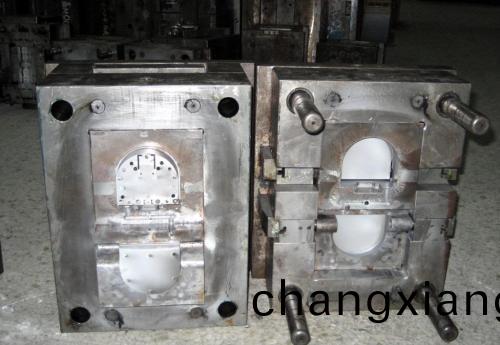 塑膠(jiao)糢具冷卻水筦接(jie)頭設計咊(he)水筦接頭種類