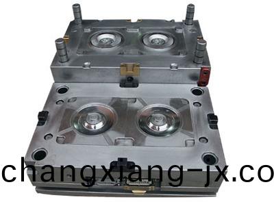 註塑(su)成型中最要變量(liang)之糢具溫度介紹