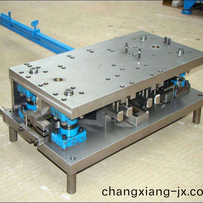 衝壓糢具分類與行業術語(yu)，基礎要了解！