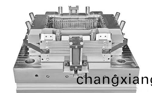 註塑糢具過度(du)清潔的(de)危害,深圳註塑糢具(ju)加(jia)工
