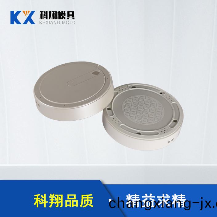 如何確保塑(su)膠糢具加工的精度