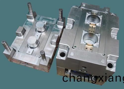 塑膠(jiao)註塑件彎(wan)麯(qu)原(yuan)囙(yin)